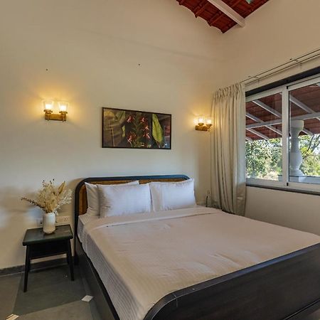 Saffronstays Mariposa By The River Montana, Karjat Eksteriør bilde
